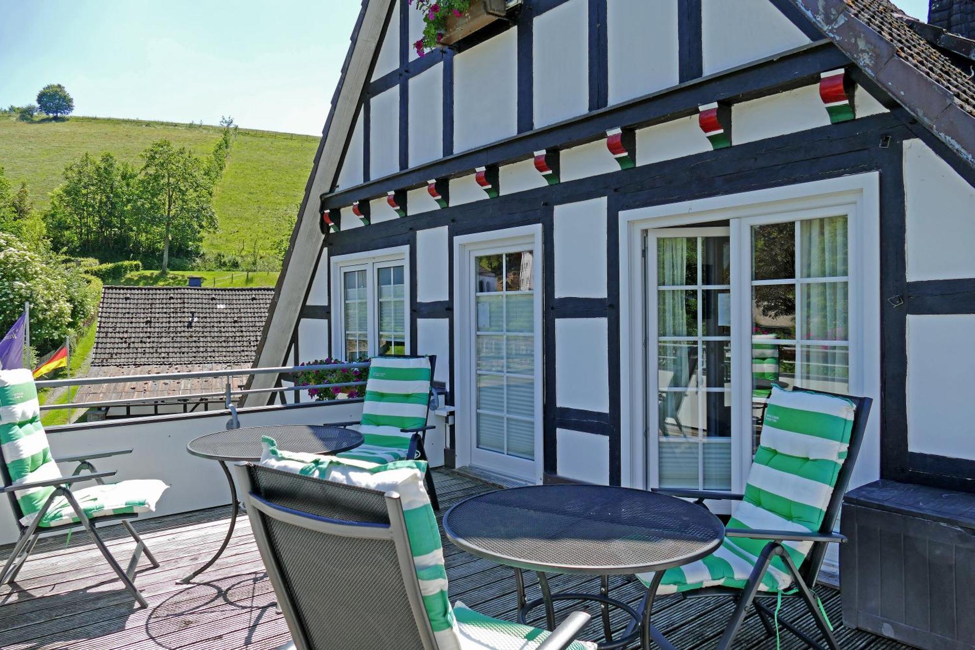 Gasthof Zur Post Schmallenberg Ngoại thất bức ảnh